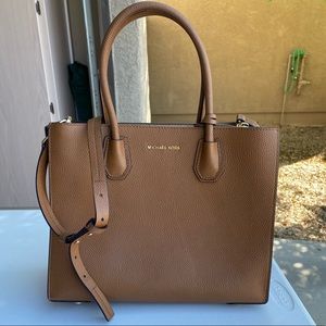 Michael Kors Large Purse on sale!